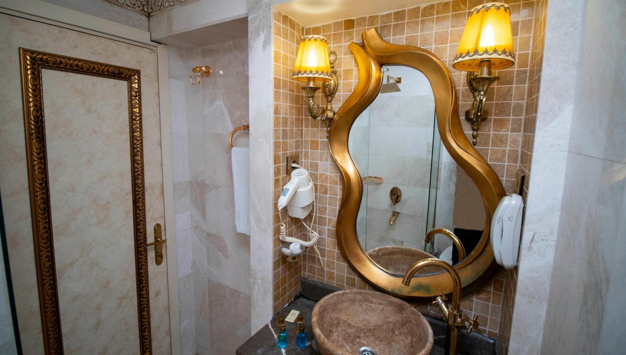 איסטמבול Hotel Buyuk Hamit מראה חיצוני תמונה
